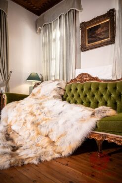 Firenze | Real Luxurious Norwegian Saga Golden Island Fox Fur Throw – Bed Runner