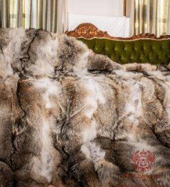 Venosa | Real Luxurious American Saga Coyote Fur Blanket–Throw