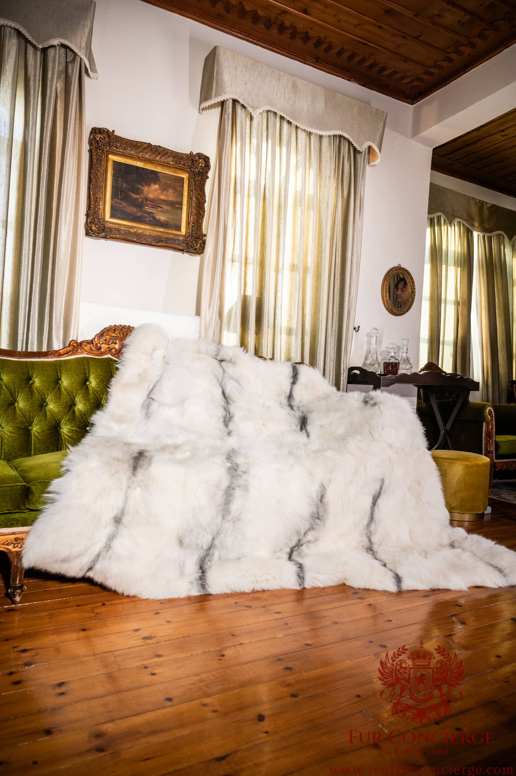 Matera | Real Luxurious Norwegian Saga Artic Marble  Fox Fur Blanket–Throw