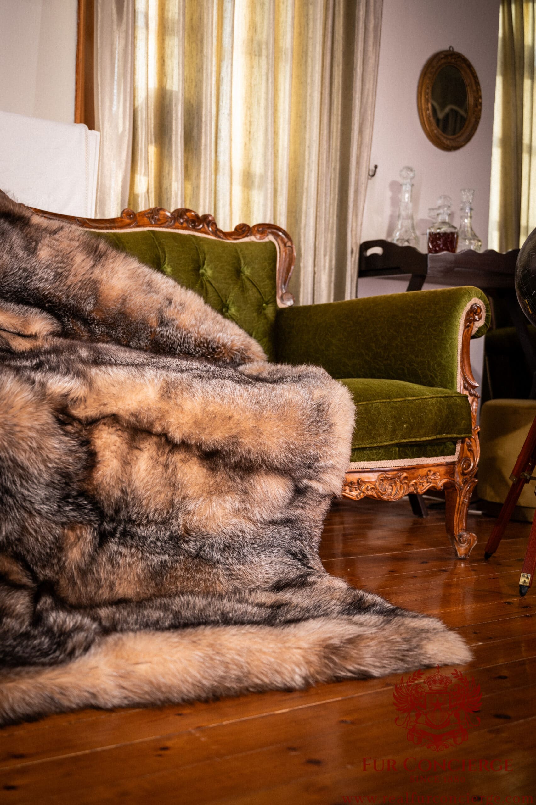 Torino | Real Luxurious Finnish Saga Crystal Fox Fur Throw – Blanket