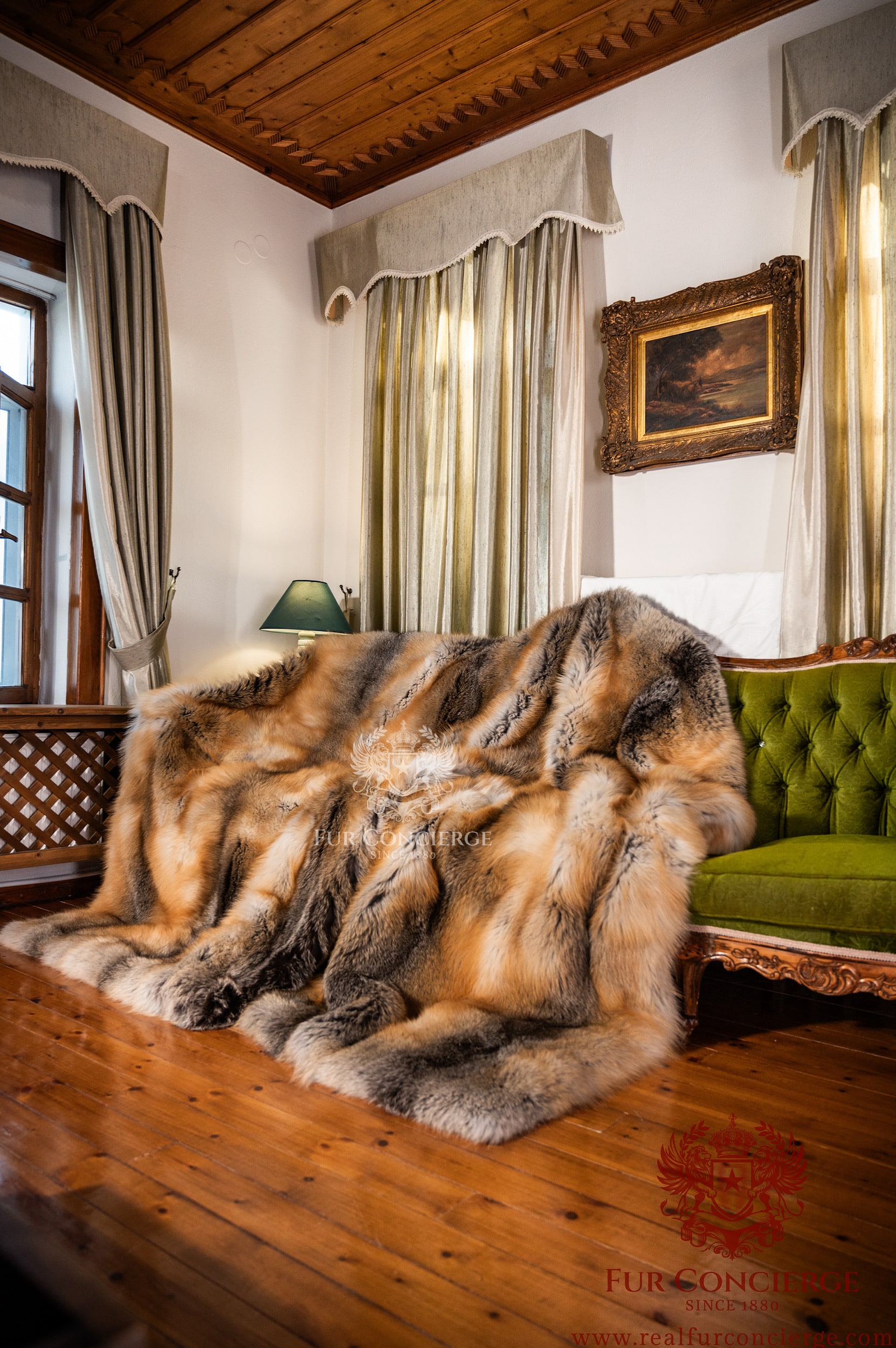 Naples | Real Luxurious Finnish Golden Island Saga Fox Fur Blanket –Throw